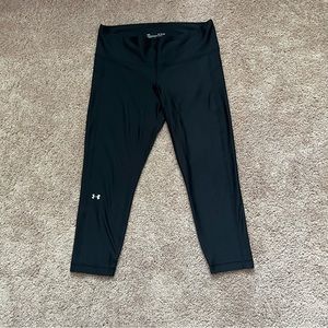 Under Armour HeatGear Cropped Leggings | size XL